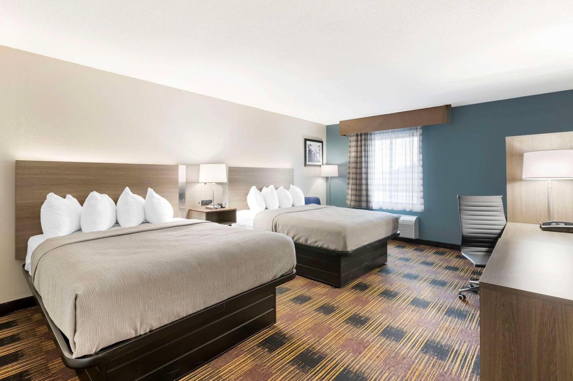Quality Inn Newton At I-80 Exteriér fotografie